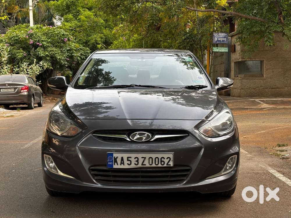 Hyundai Fluidic Verna 1.6 Vtvt Sx, 2011, Petrol