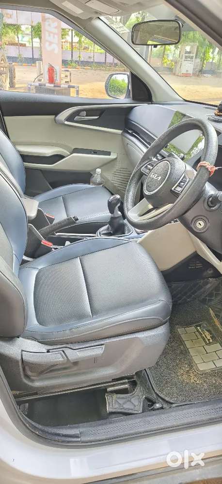 Single Hand Neat And Clean Showroom Condition Car