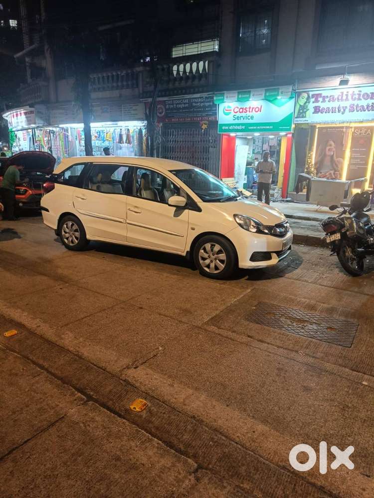 White Honda Mobilio In Mint Condition For Sale In Kandivali East