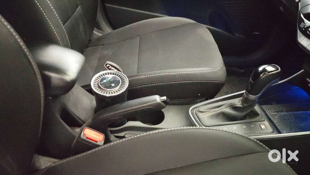 Hyundai New I20 1.2 Asta (o) Ivt, 2023, Petrol