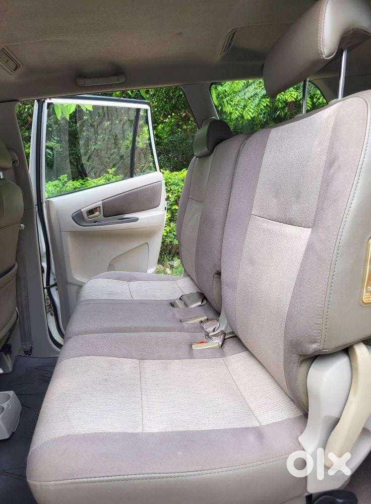 Toyota Innova 2.5 G (diesel) 8 Seater, 2013, Diesel
