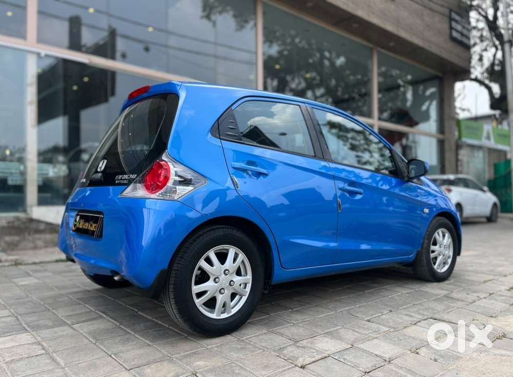 Honda Brio V Mt, 2012, Petrol