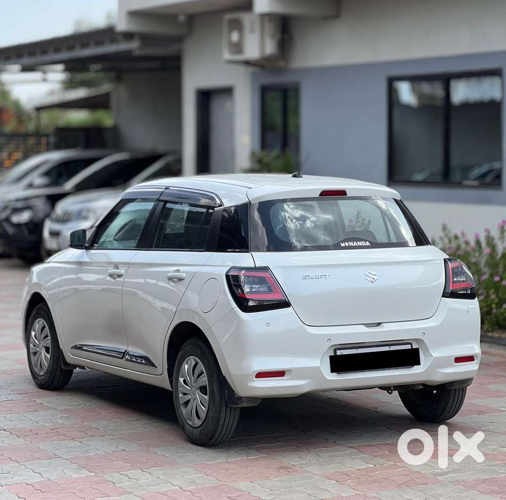 Maruti Suzuki Swift Vxi Optional, 2025, Petrol