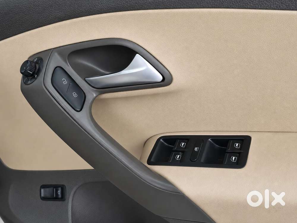Volkswagen Vento 1.2 Tsi Highline At, 2016, Petrol