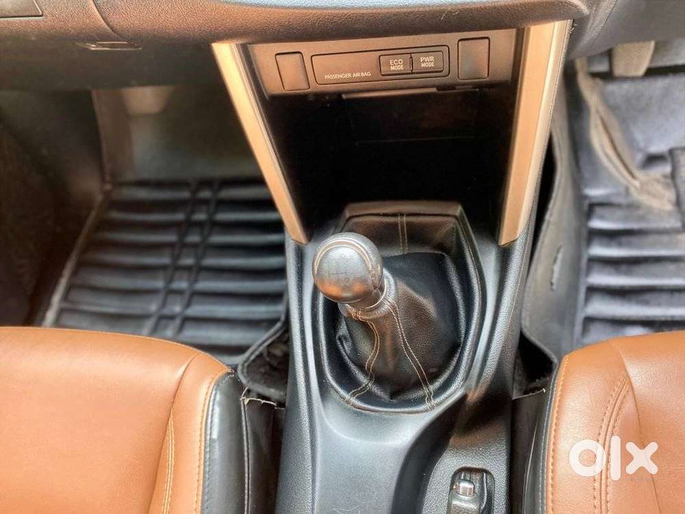 Toyota Innova Crysta 2.4 Vx Mt, 2018, Diesel