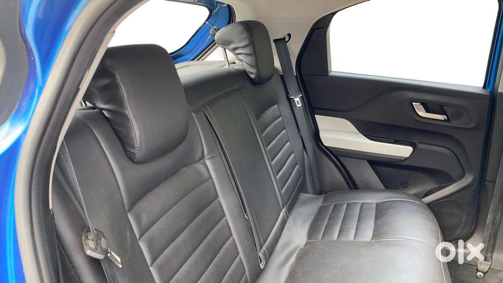 Tata Punch 1.2 Revotron Creative Amt Dual Tone, 2021, Petrol