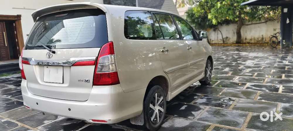 Toyota Innova 2013 Diesel Well Maintained