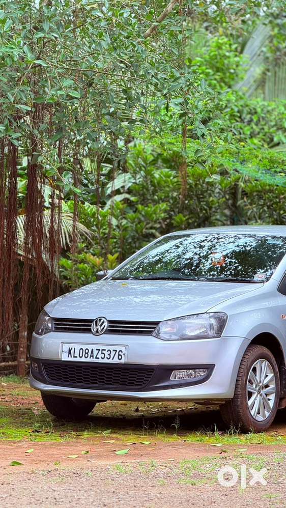 Volkswagen Polo Petrol Highline 2013 Model