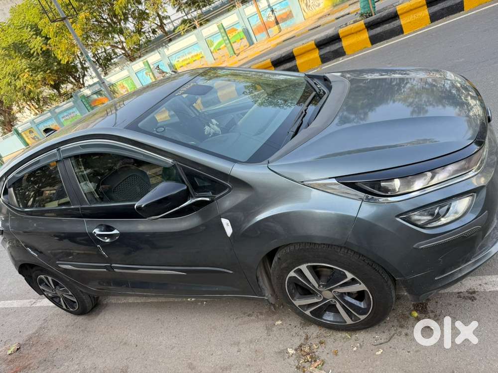 Well Maintained And Good Condition Single Handed Used.