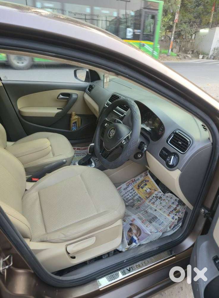 Volkswagen Vento Petrol Highline At, 2015, Petrol