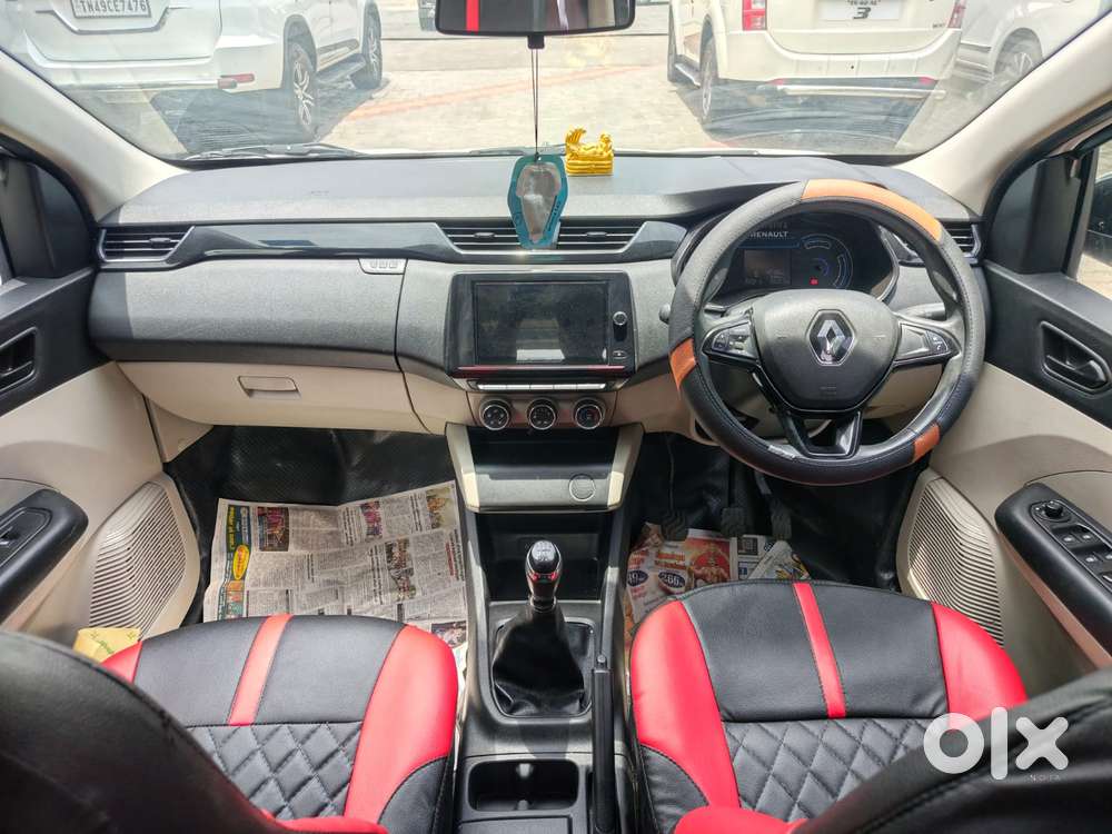 Renault Triber Rxt, 2023, Petrol