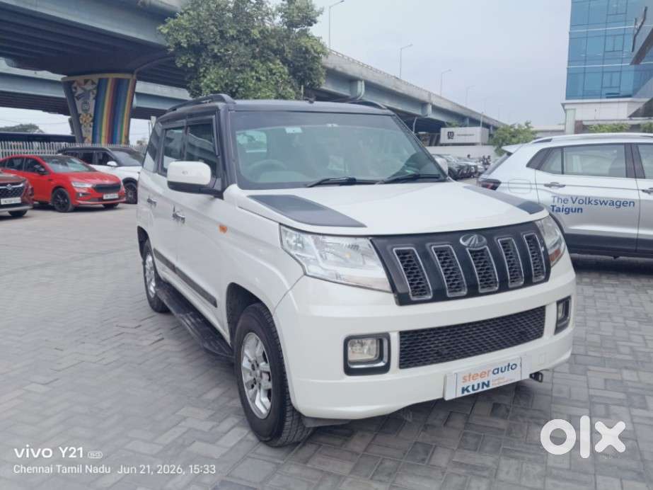 Mahindra Tuv 300 T8, 2016, Petrol