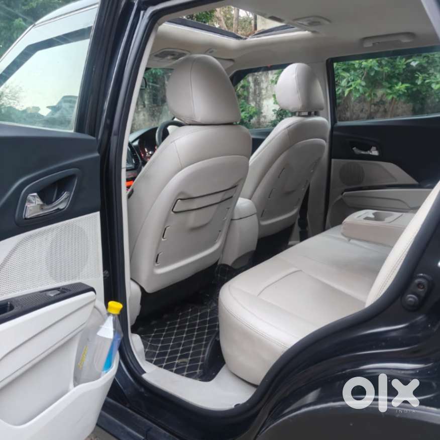 Mahindra Xuv300 W8 Option, 2020, Petrol