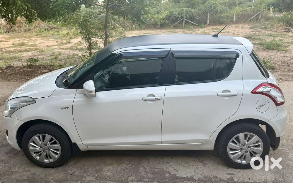 Maruti Suzuki Swift Vvt Zxi, 2015, Petrol