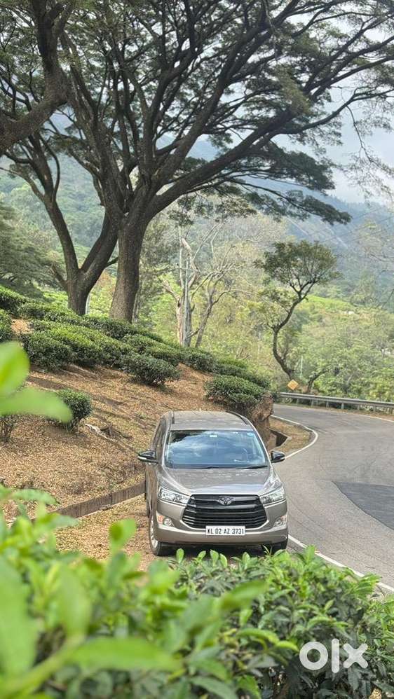 Toyota Innova Crysta 2016 Diesel Well Maintained