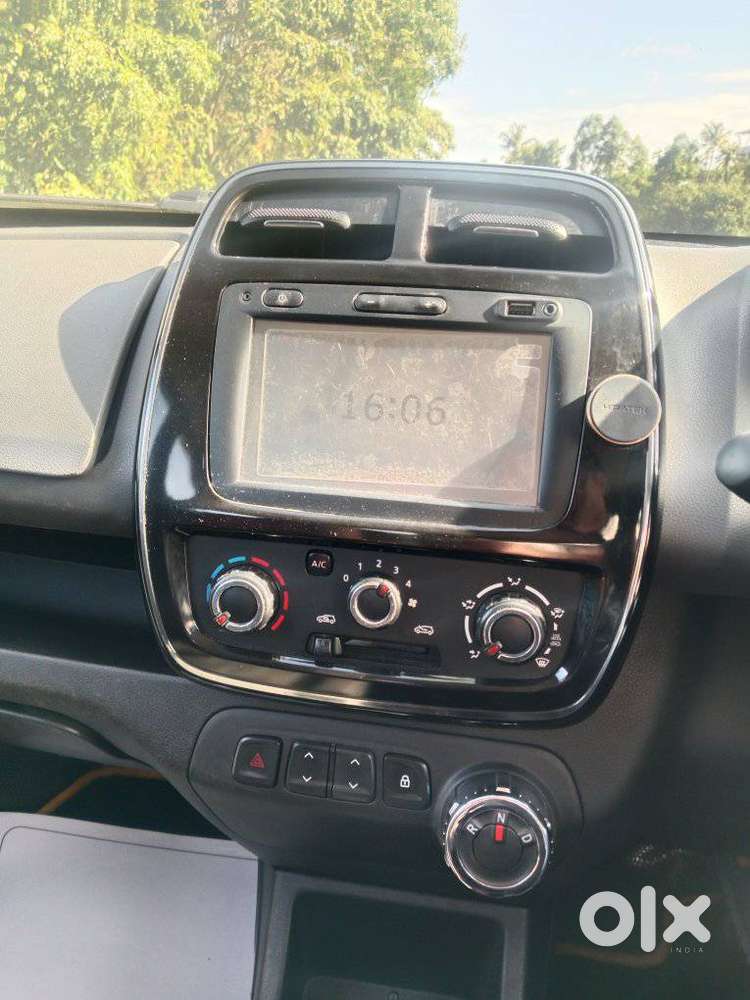 Renault Kwid 1.0 Rxt Amt Opt, 2017, Petrol