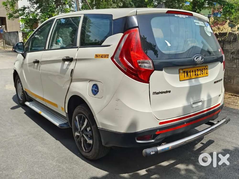 Mahindra Marazzo 2022 Diesel 195000 Km Driven