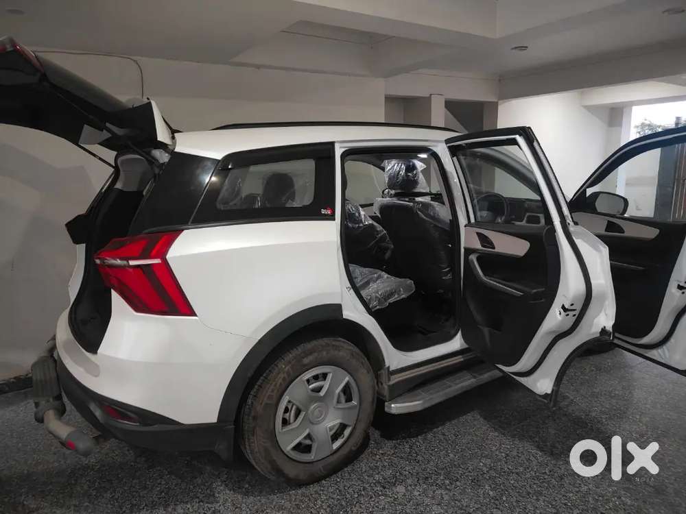 Brand New Mahindra Xuv700,petrol,2024 Model, 1st Owner,