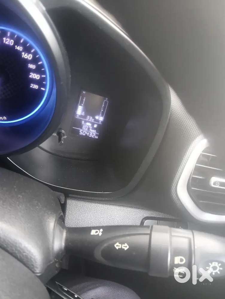 Hyundai Venue Petrol Manual 2022 Model