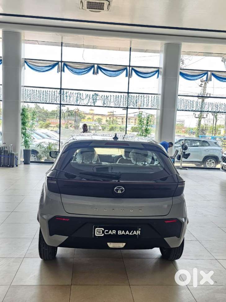 Tata Altroz Creative S, 2026, Petrol