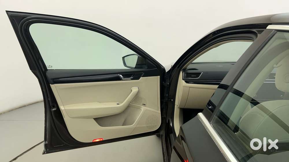 Skoda Superb Lk 1.8 Tsi At, 2020, Petrol