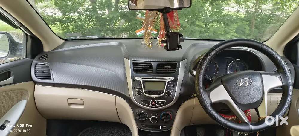 Hyundai Fluidic Verna 2013