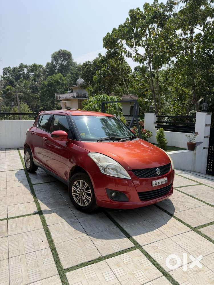 Maruti Suzuki Swift Vxi + Manual, 2013, Petrol