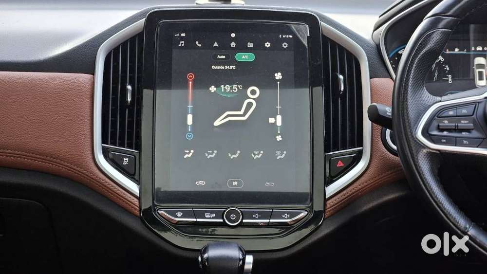 Mg Hector Plus Sharp Pro 1.5 Turbo Petrol 6 Str Dual Tone, 2020, Pet..