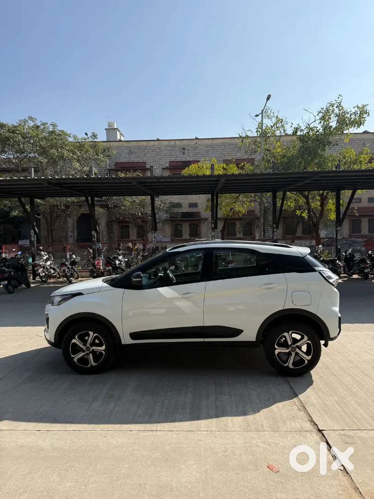 Tata Nexon 2022 Diesel Top Model Well Maintained