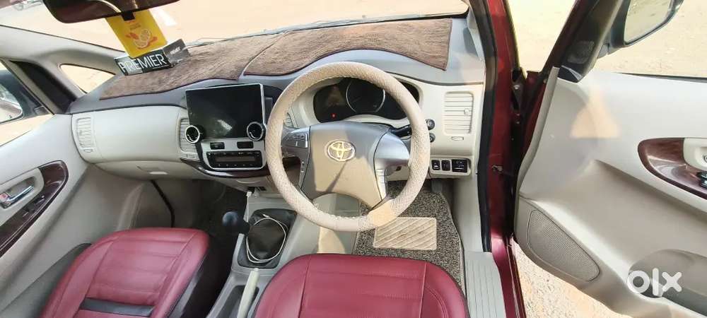 Toyota Innova 2014 Diesel Well Maintained