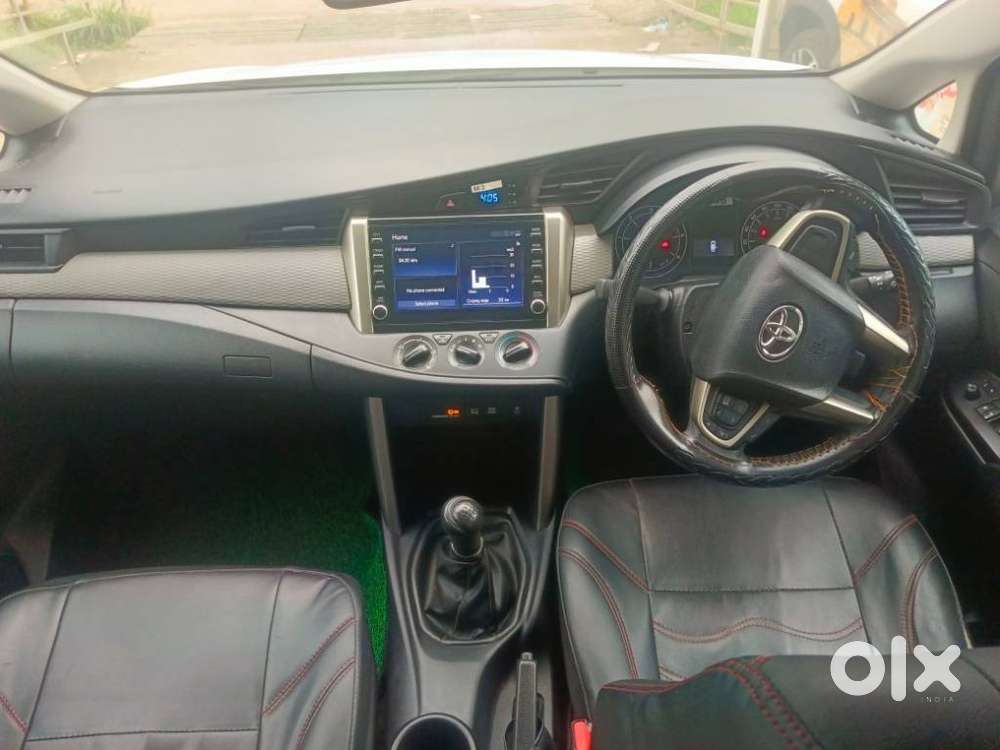 Toyota Innova Crysta [2020-ongoing] 2.4 Gx 8 Str, 2023, Diesel