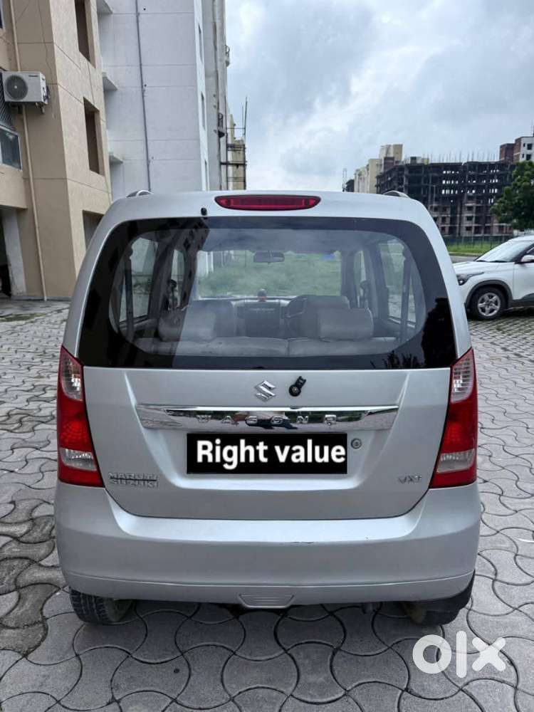 Maruti Suzuki Wagon R Vxi Amt1.2, 2017, Petrol