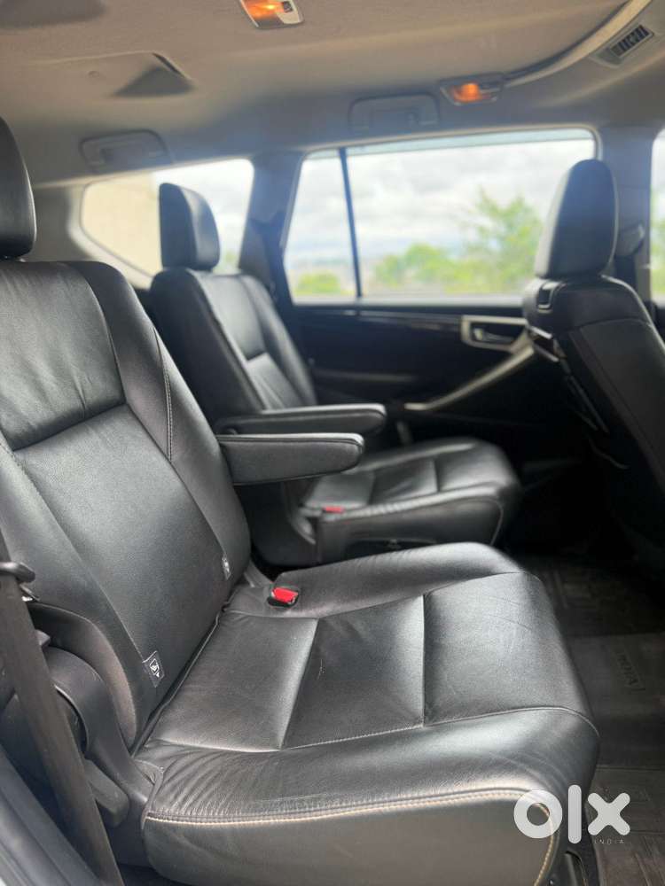 Toyota Innova Crysta 2.4 Zx Mt, 2017, Diesel