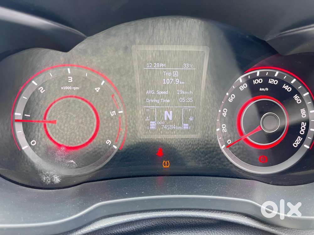 Mahindra Xuv300 W8 Option Diesel, 2020, Diesel