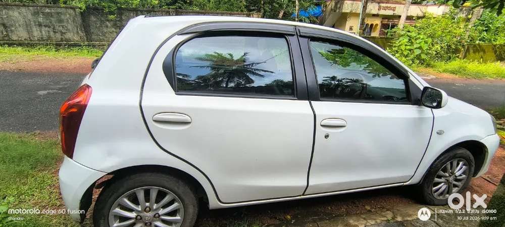 Toyota Etios Liva 2012