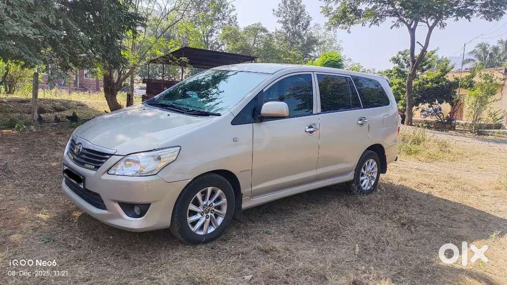 Toyota Innova 2012 Diesel Well Maintained