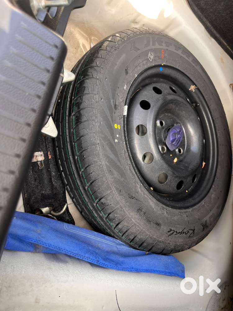 Maruti Suzuki Swift Dzire Vxi(o) Mt, 2023, Petrol