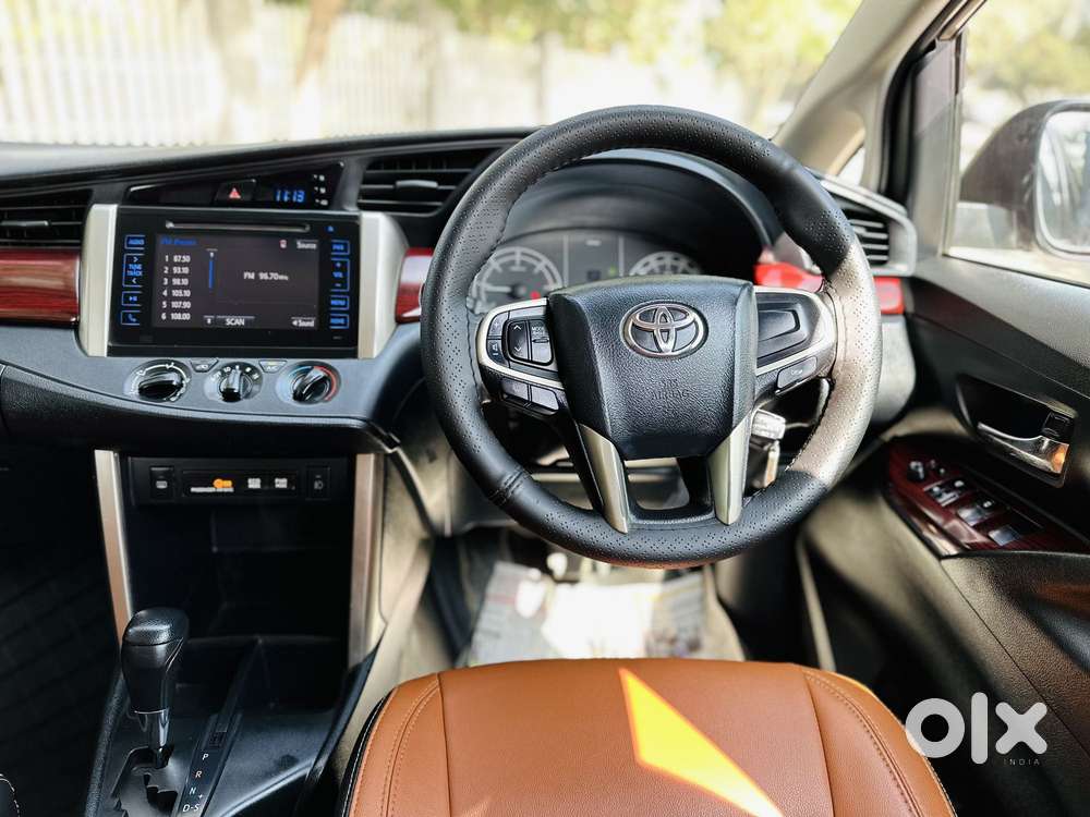 Toyota Innova Crysta 2.8 Gx At 8 Seater, 2019, Diesel