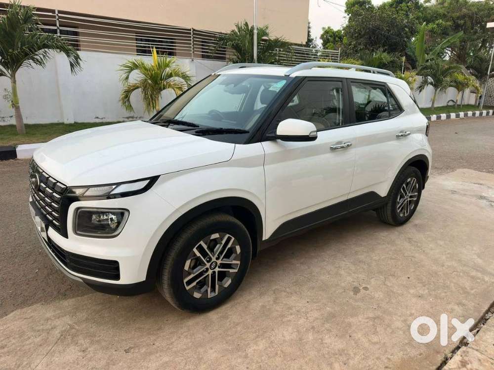 Hyundai Venue Sx (o) Mt 1.5 Diesel, 2023, Diesel