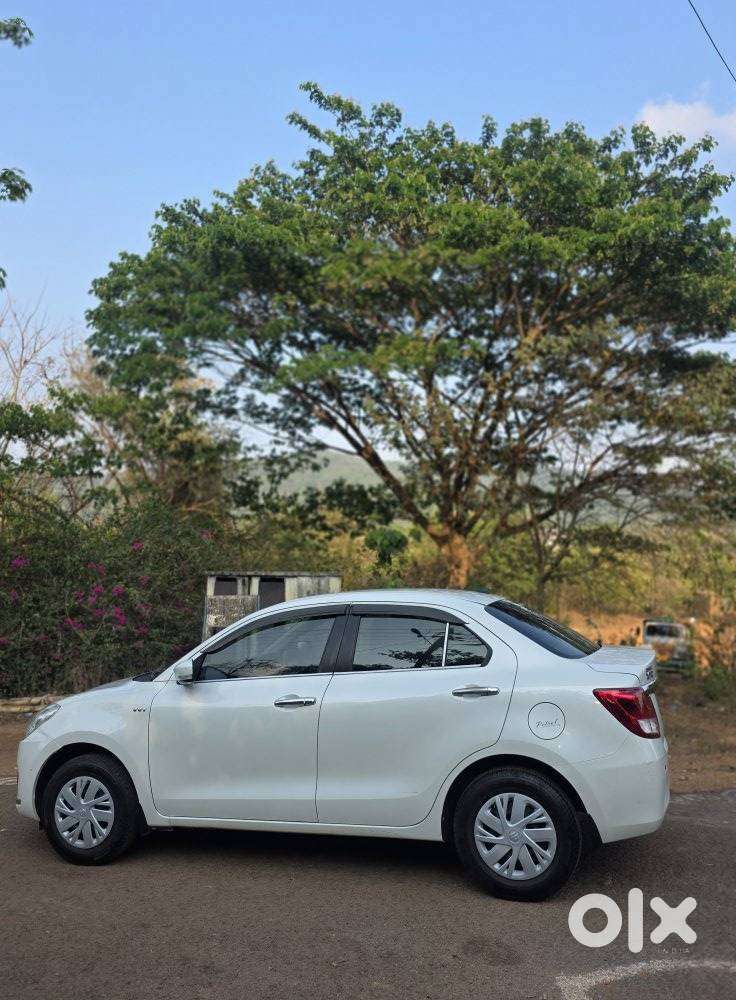 Maruti Suzuki Swift Dzire Vxi Optional, 2018, Petrol