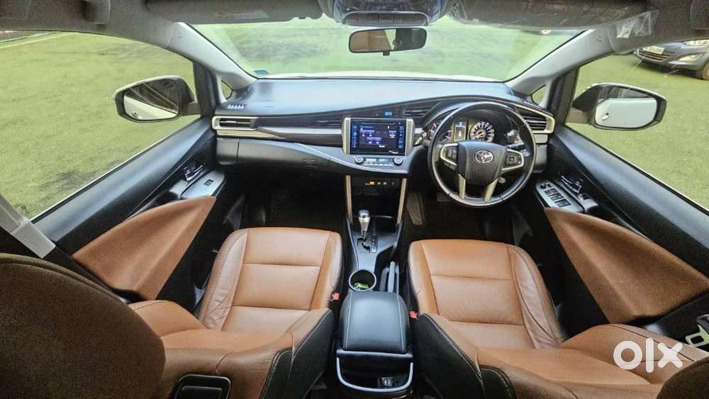 Toyota Innova Crysta