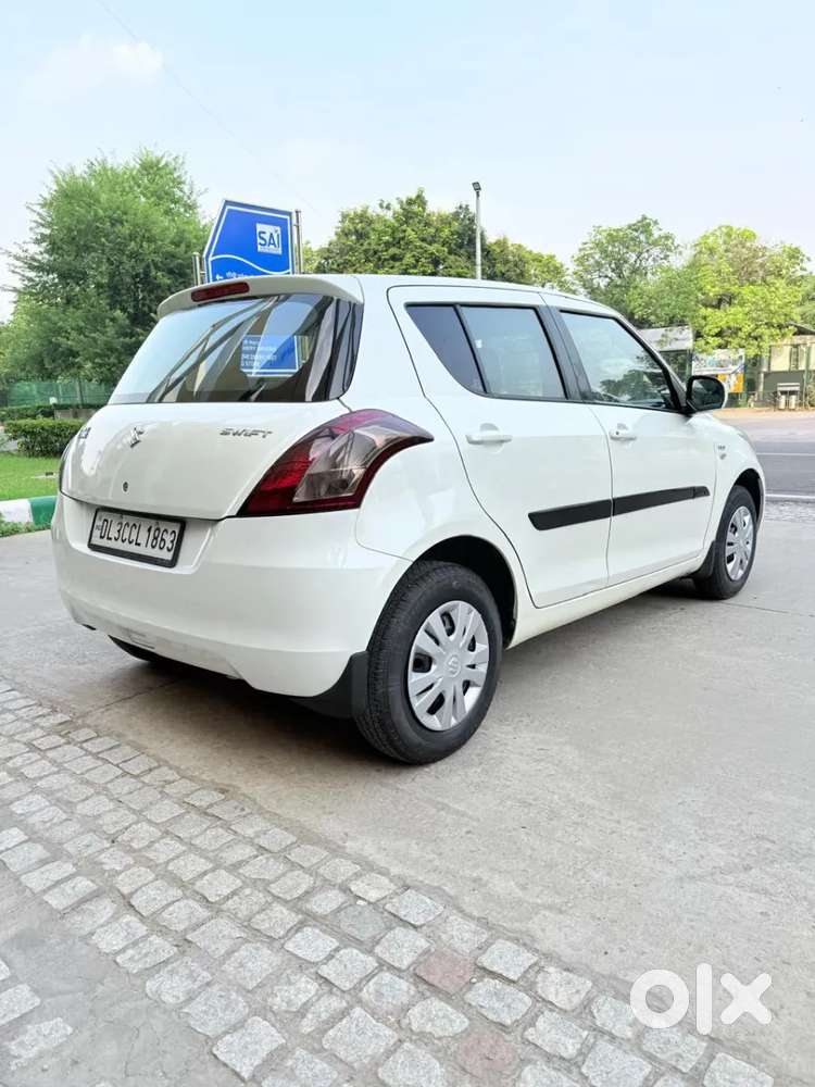 Maruti Suzuki Swift Lxi Optional-o, 2016, Petrol