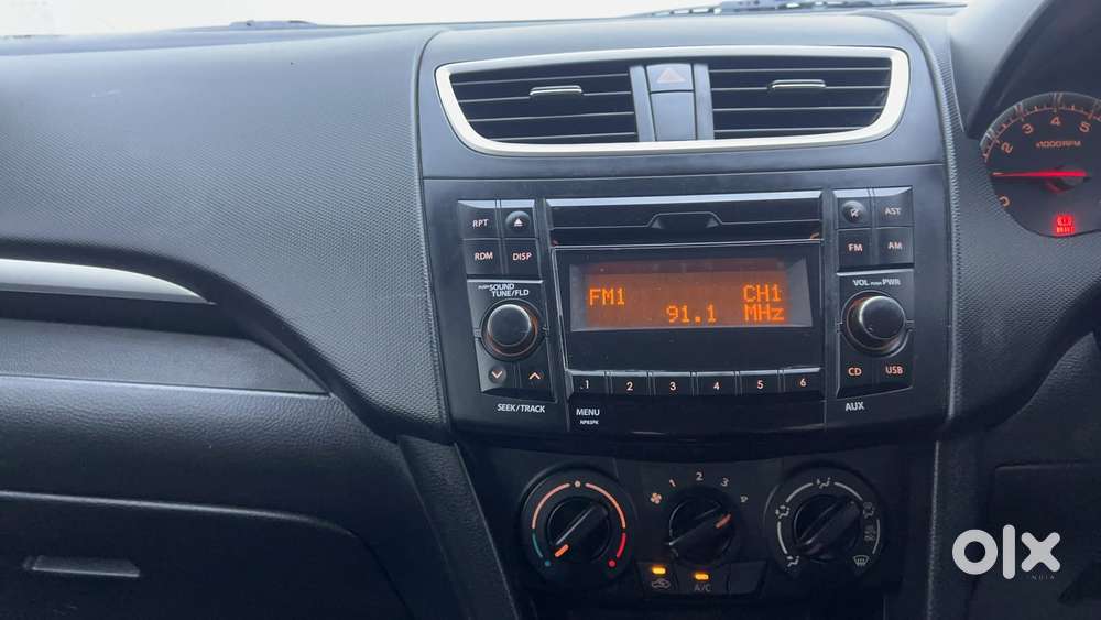 Maruti Suzuki Swift Vvt Vxi, 2016, Petrol