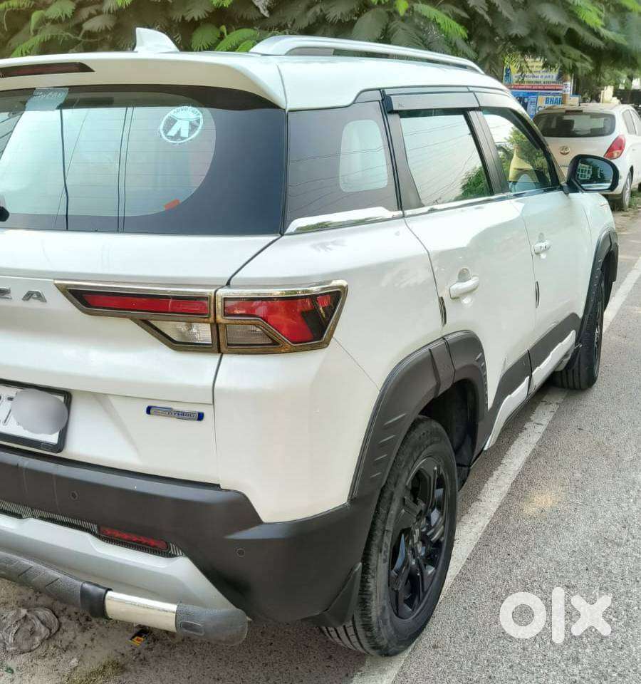 Maruti Suzuki Brezza 1.5 Zxi Plus Smart Hybrid, 2023, Petrol