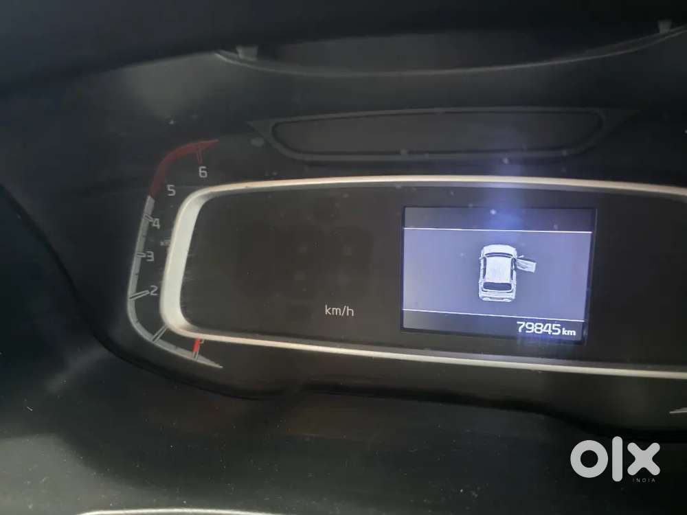 Kia Sonet Htx 1.5 Diesel Manual Topend With Sunroof  2022 Model