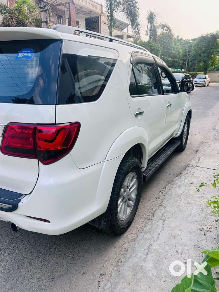 Toyota Fortuner 2011-2016 4x2 At, 2013, Diesel