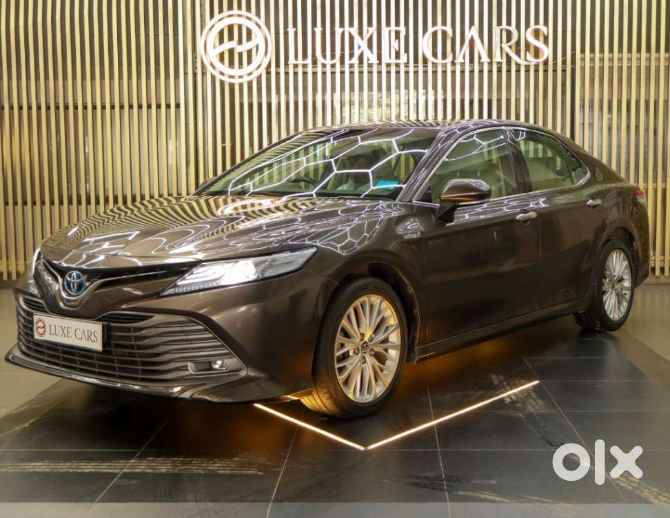 Toyota Camry 2.5l Automatic, 2021, Cng & Hybrids