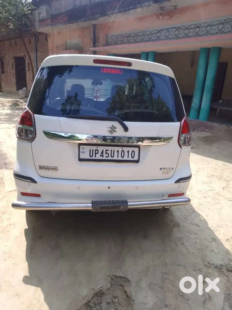Maruti Suzuki Ertiga 2016 Diesel 100000 Km Driven