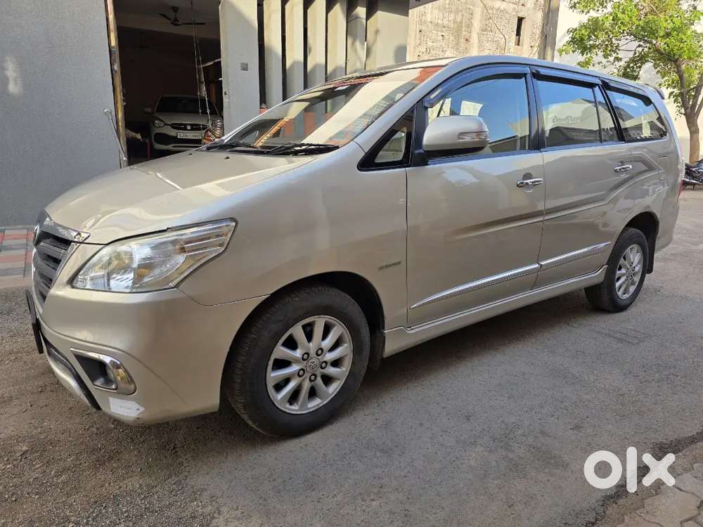 Toyota Innova 2.5 Vx 2015