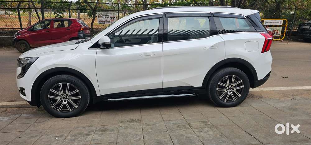 Mahindra Xuv700 2.2 Ax 7 Diesel Mt Luxury Pack Str, 2023, Diesel